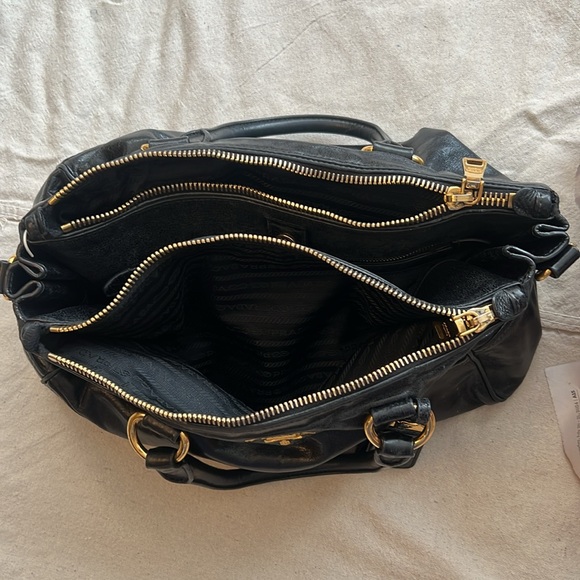Prada Black Satchel Tote Authentic With Two Zippers - Picture 9 of 15